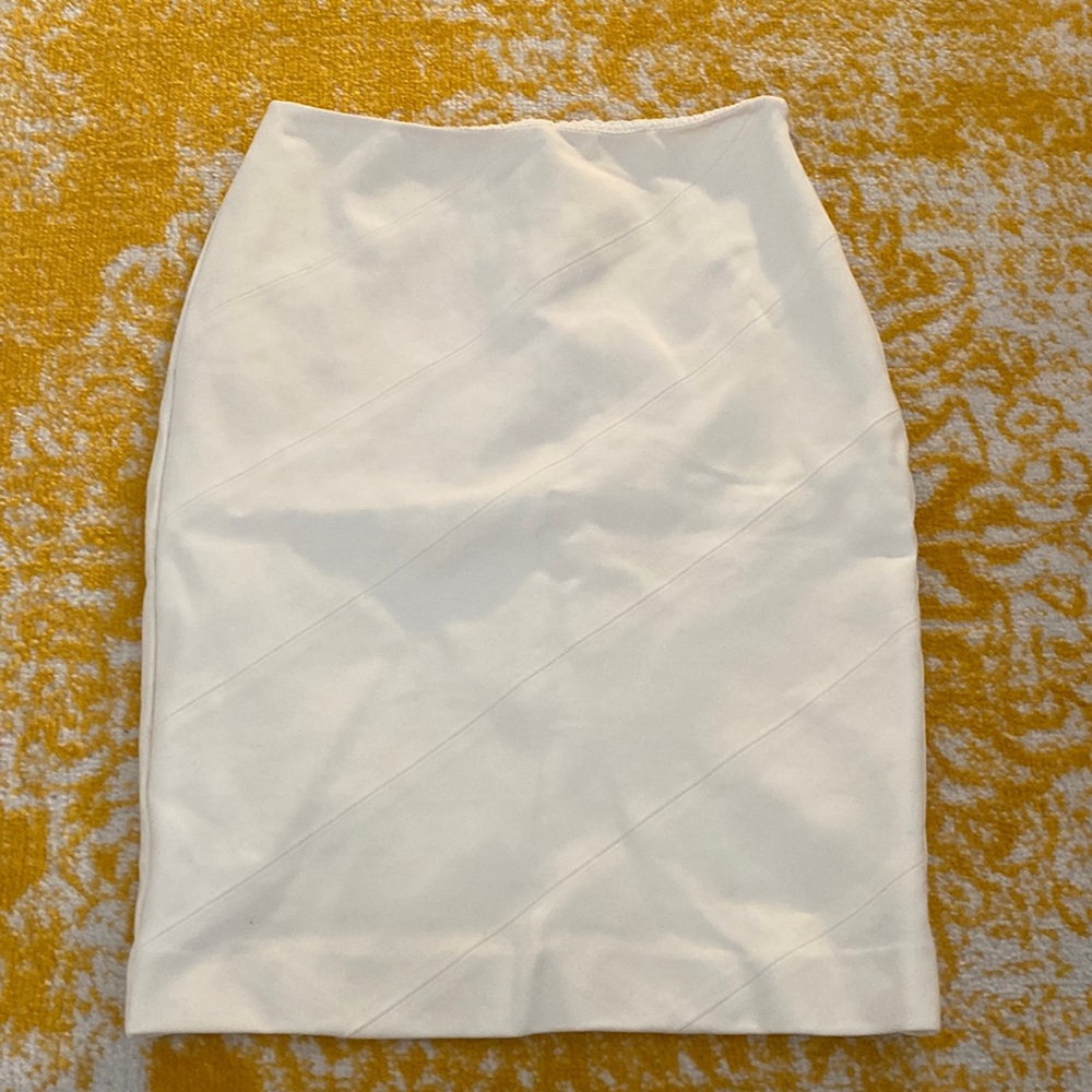 White House black market pencil skirt